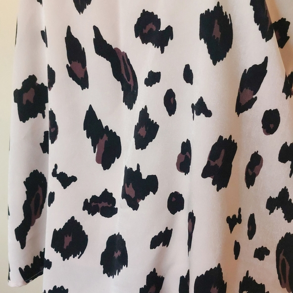 Vici Animal Print Leopard Racerback Flowy Fashion Tank Top Blouse - Picture 3 of 10